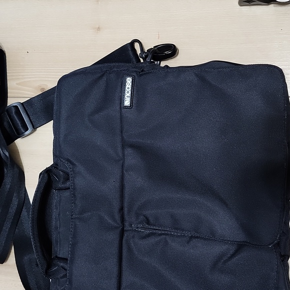 Incase laptop bag - Picture 3 of 6